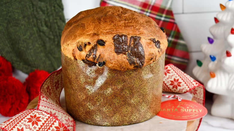 panettone with Christmas decorations