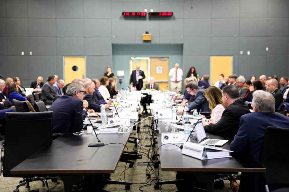 Mission managers with NASA, Boeing, and United Launch Alliance. (Mike Chambers / NASA)