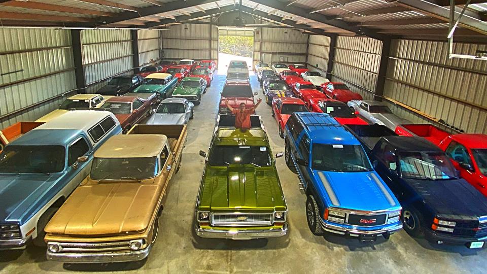 Alabama Barn Find Is Full of Barely-Driven Chevy Corvettes and Pickup Trucks photo
