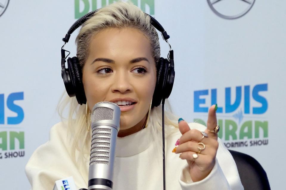 Rita Ora hilariously dodges Andrew Garfield grilling