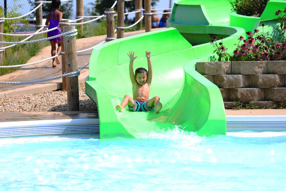 Koala Kove, one of the areas of Raging Waves dedicated to children, has four water slides appropriate for children and a zero-depth entry pool.