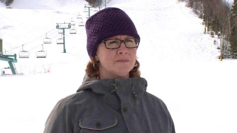 Tourism minister defends Marble Mountain April 2 season shutdown