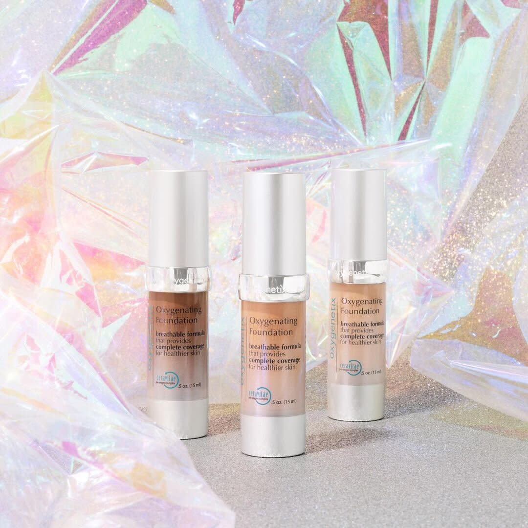 Kourtney Kardashian, Cindy Crawford, and Margot Robbie All Have This Skin-Protecting Foundation in Common