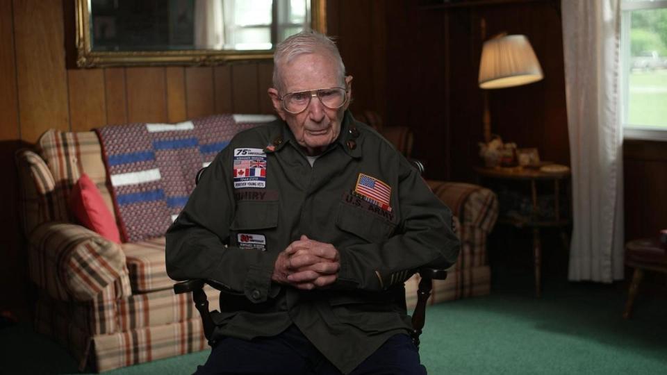 PHOTO: World War II veteran Andrew 'Tim' Kiniry looks back on the invasion of Normandy ahead of the 80th anniversary of D-Day. (ABC News)