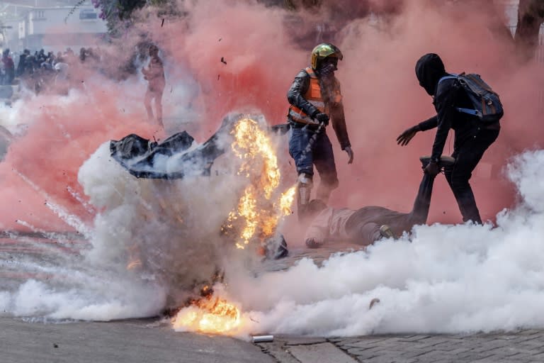 In Kenia sind die Proteste gegen Steuererhöhungen in tödliche Gewalt eskaliert. Demonstranten stürmten das Parlament, nach Einschreiten der Sicherheitskräfte wurden laut einer Menschenrechtsorganisation mindestens fünf Menschen getötet. (LUIS TATO)