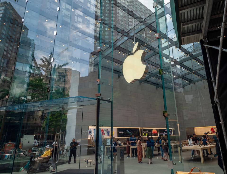 The Apple shines over the Upper West Side neighborhood Apple store in New York on Sunday, July 2, 2023. (© Richard B. Levine)