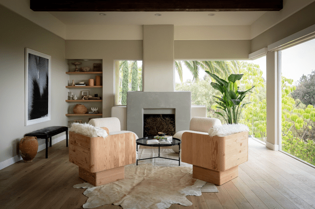 <p><a href="https://brophyinteriors.com/interiors/rancho-encinitas-treehouse" data-component="link" data-source="inlineLink" data-type="externalLink" data-ordinal="1" rel="nofollow">Brophy Interiors</a></p>