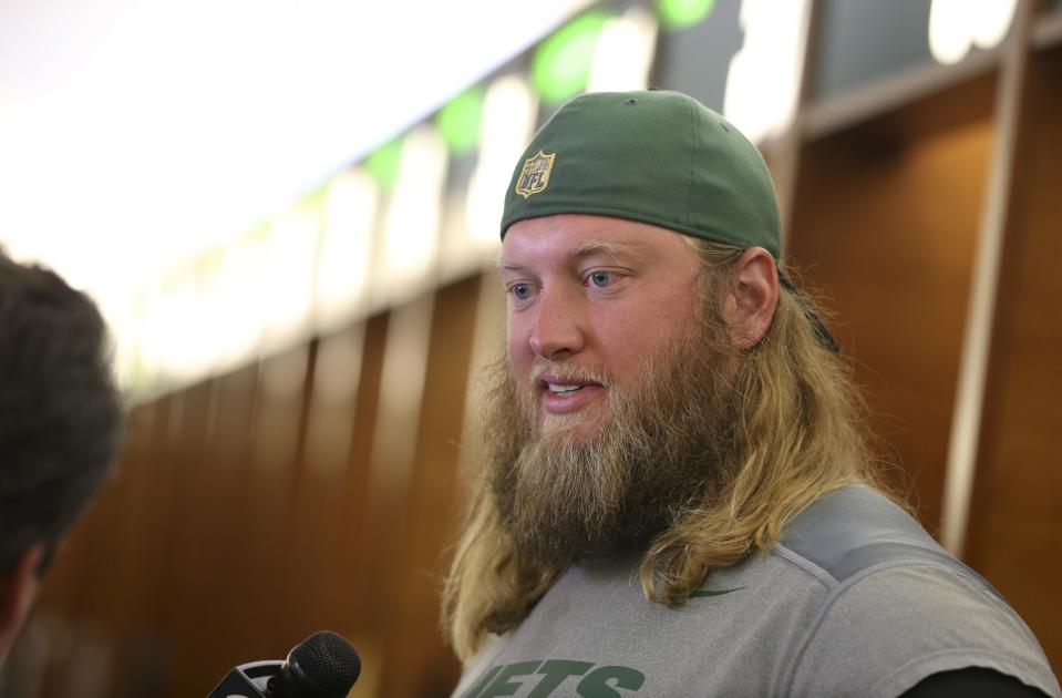 Season over: The Jets placed center Nick Mangold on injured reserve Thursday.