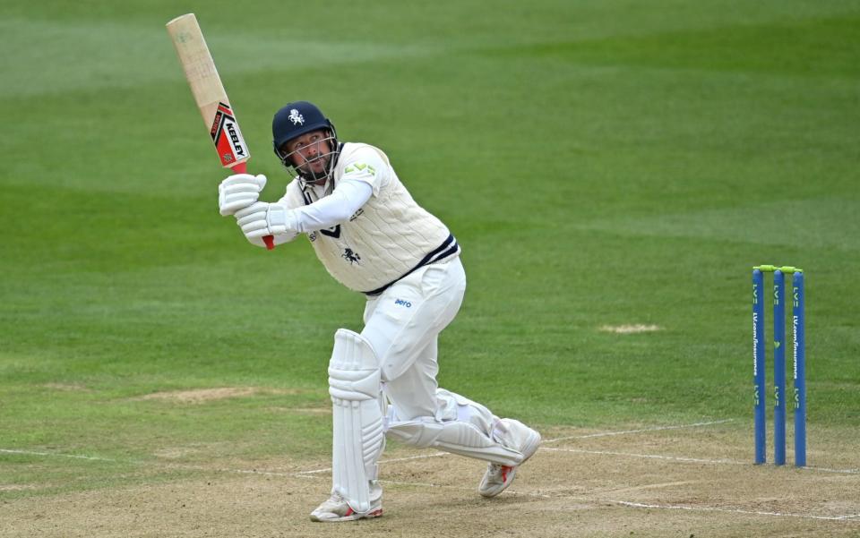 Darren Stevens bludgeons 15 sixes in brutal 190 as his extraordinary late-career charge continues - GETTY IMAGES