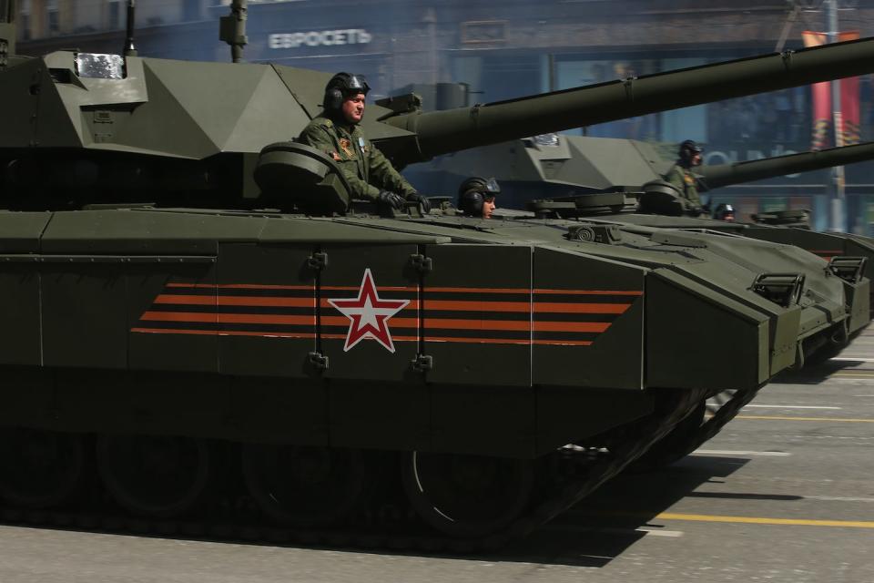 Russia Russian Army T 14 Armata Tanks Soldiers