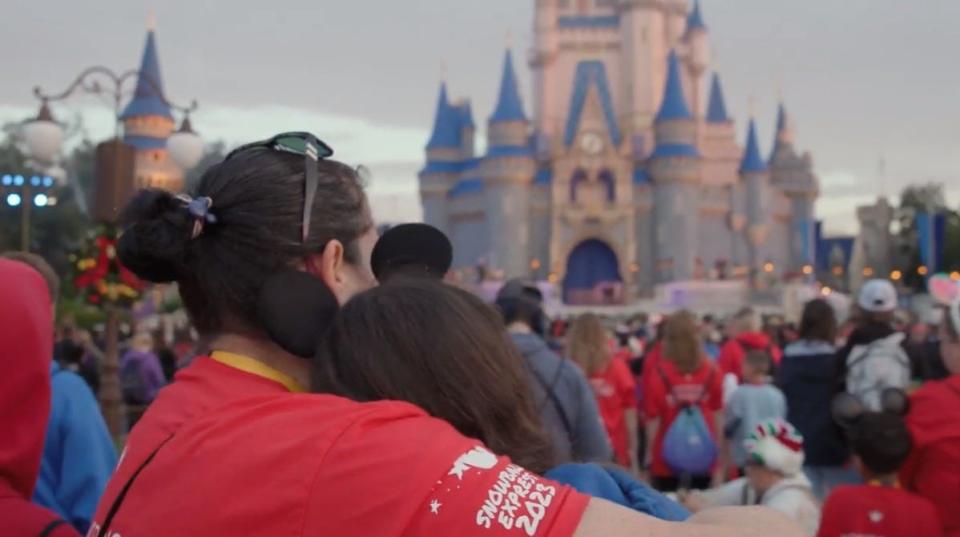 Over 700 families of fallen military members gathered at Walt Disney World in December, 2023, as part of a 5-day retreat hosted by The Gary Sinise Foundation.