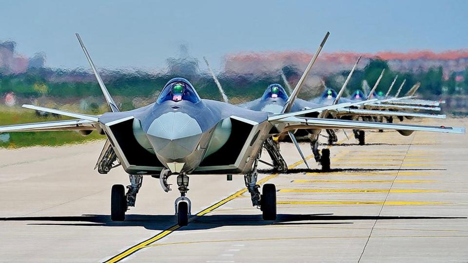 Chinese J-20 aircraft on the runway