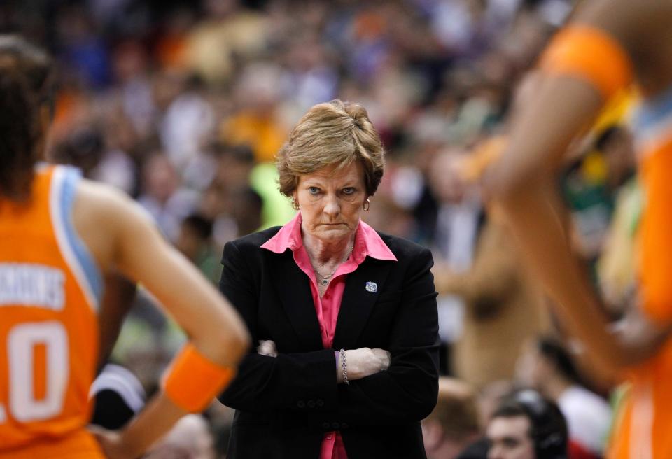 Tennessee coach Pat Summitt waits for her players during a timeout in the second half of an NCAA women's college basketball tournament regional final against Baylor, Monday, March 26, 2012, in Des Moines, Iowa.