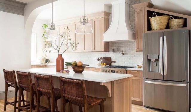 Design Style Watch: Rustic Kitchens with Colorful Charm Welcome