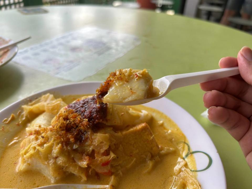 Aziz Jaffar Muslim Food - Lontong