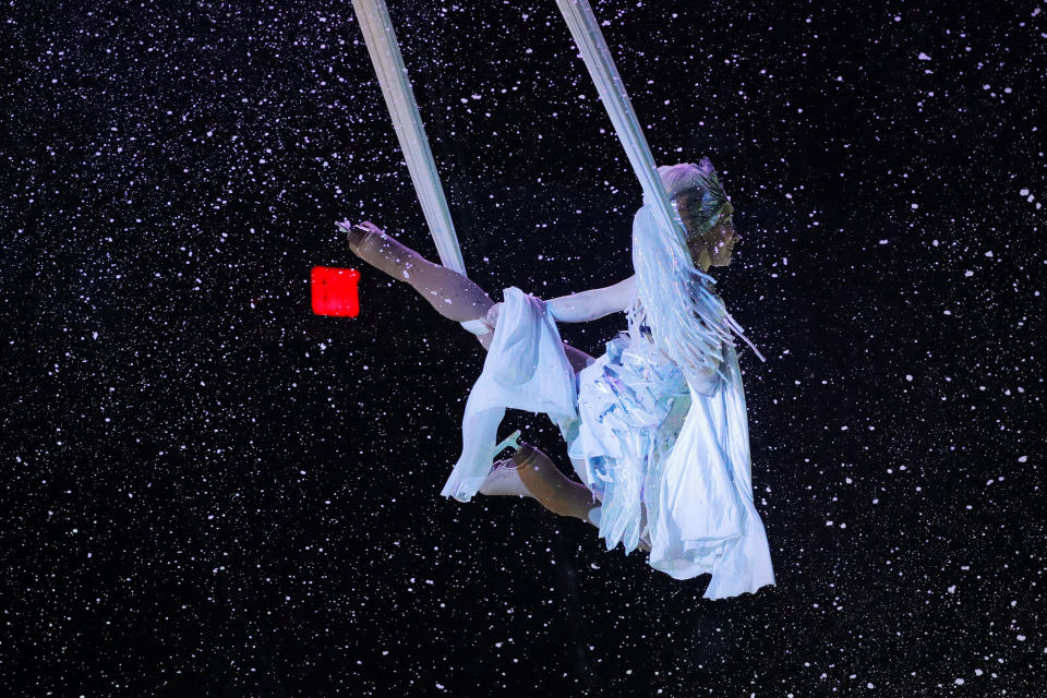 <p>A gymnast performs during the last show of the Ringling Bros. and Barnum & Bailey circus at Nassau Coliseum in Uniondale, New York, May 21, 2017. (Lucas Jackson /Reuters) </p>