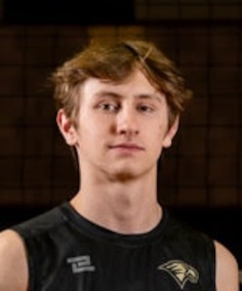 Mac Hillman, Maple Mountain volleyball