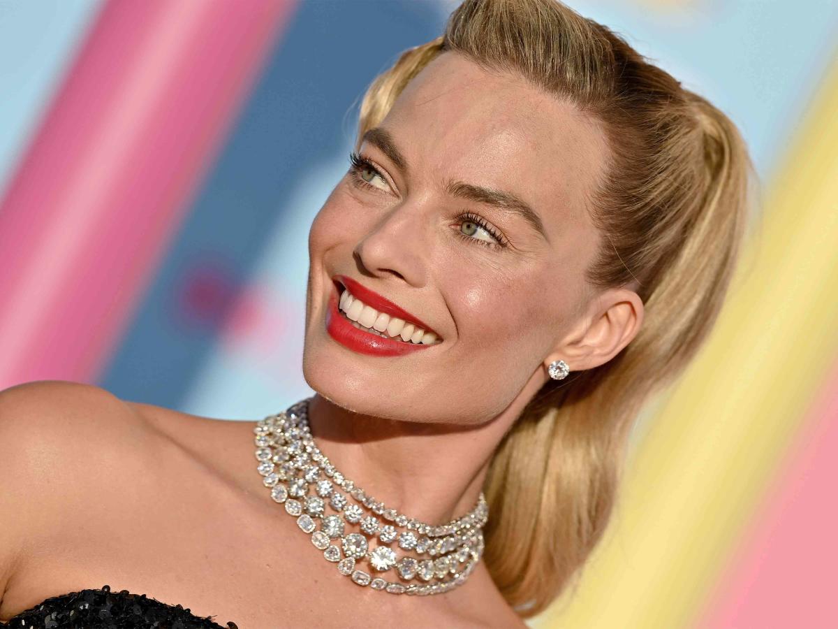 Margot Robbie's Polished and Natural Barbie Red Carpet Makeup
