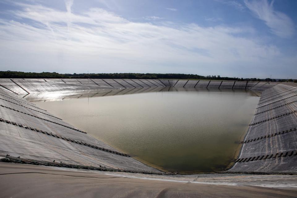 Un réservoir d'eau - aussi appelé bassine - à Mauzé-sur-le-Mignon, dans les Deux-Sèvres, en octobre 2022 - AFP
