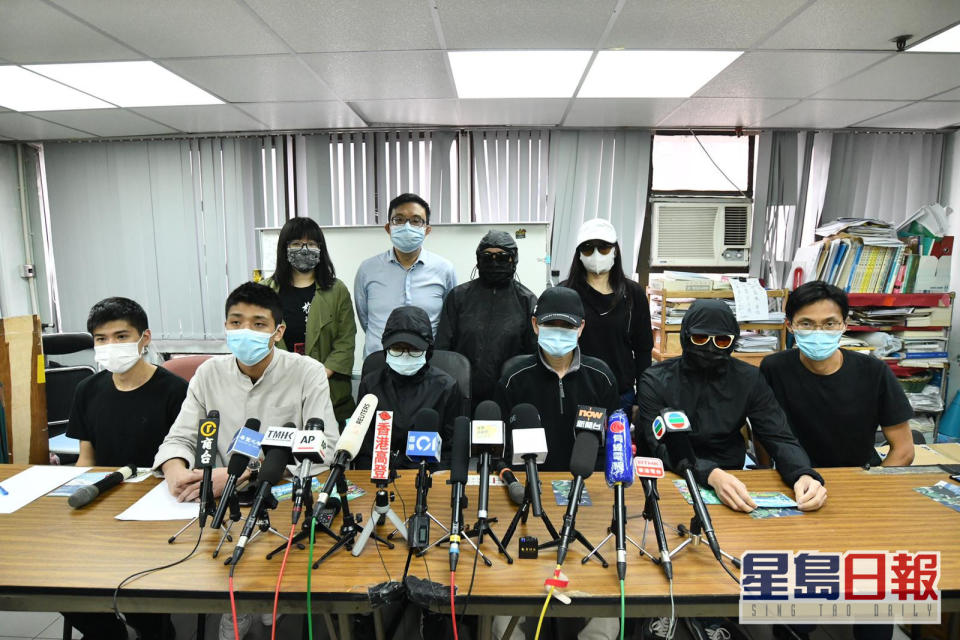 12名潛逃港人有家屬接來電要求代為承認本港控罪。