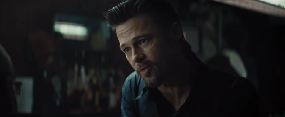 Après les rôles de paternels bouleversants, Brad Pitt revient à un registre nettement plus brutal en 2012 avec <em>Cogan - Killing Them Softly</em> d’Andrew Dominik. Le comédien est d’une classe affolante dans la peau d’un redoutable tueur à gages, embauché par la mafia pour remettre de l’ordre après un braquage foireux. (Capture d’écran de la bande-annonce de <em>Cogan - Killing Them Softly</em>)