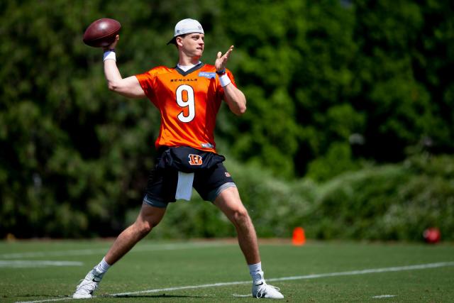 WATCH: Joe Burrow makes a group of young Bengals fans' day after practice