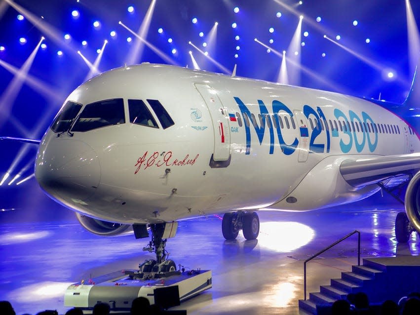 MC-21.