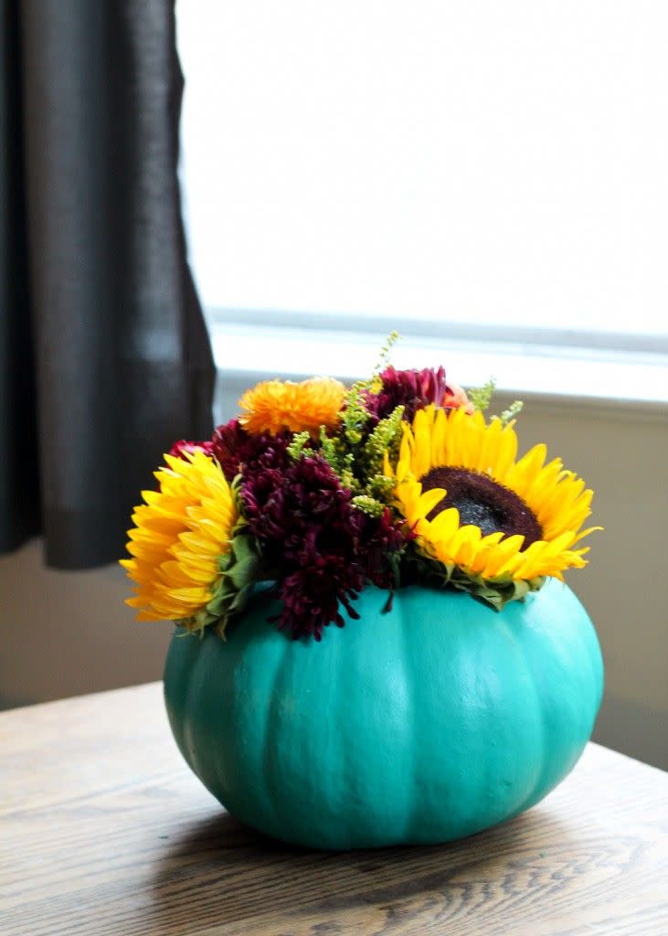 12) Pumpkin Vase