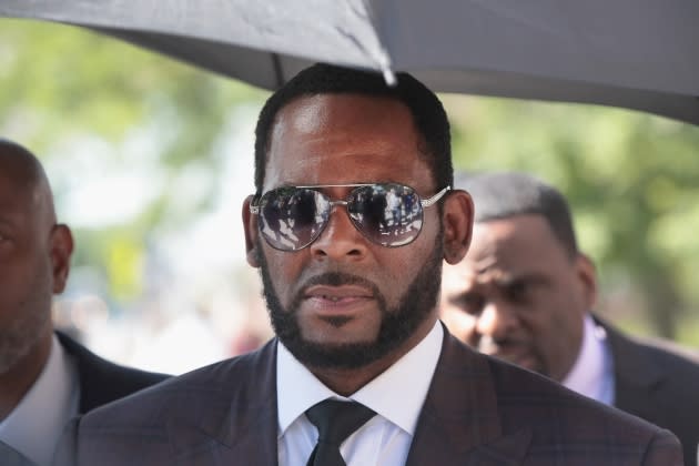 R Kelly Returns To Court For Hearing On Aggravated Sexual Abuse Charges - Credit: Scott Olson'/Getty Images