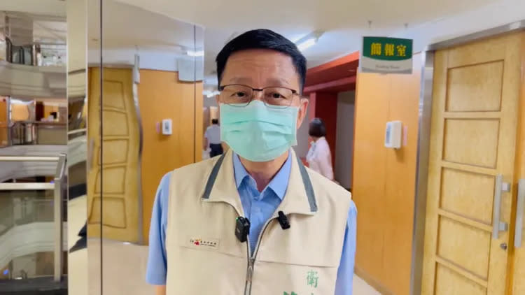 台南市衛生局長受訪時表示，就讓年輕人自己處理。王志弘攝