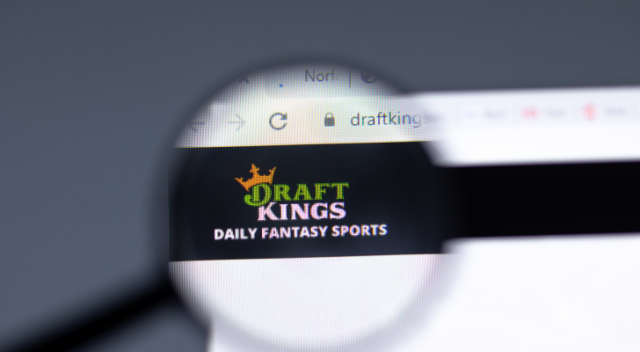 DraftKings (NASDAQ:DKNG), BetMGM to Gain from Surge in Super Bowl Betting 