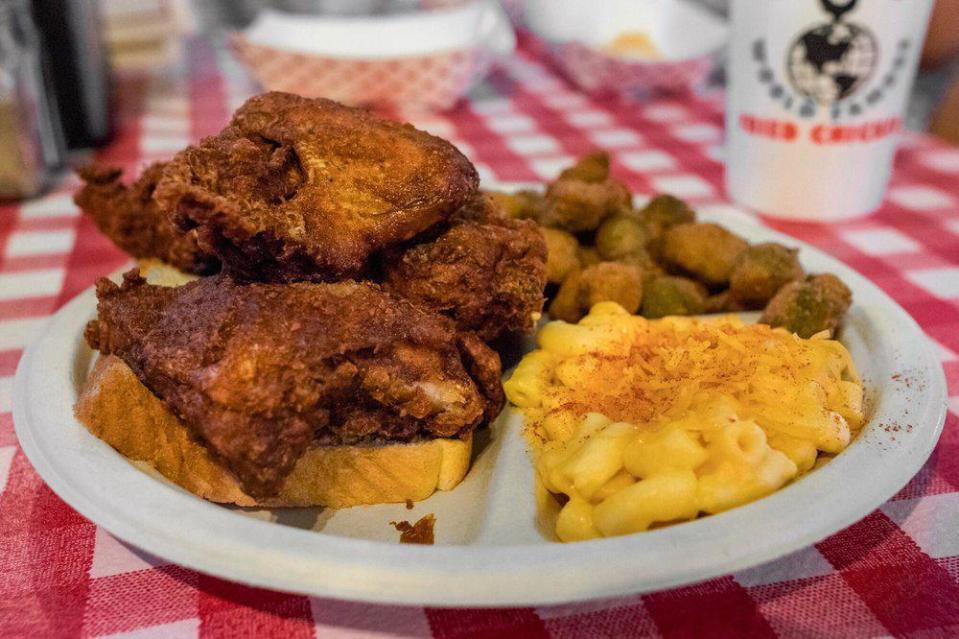 Fried Chicken, Gus’s World Famous Fried Chicken (Mason, Tennessee)