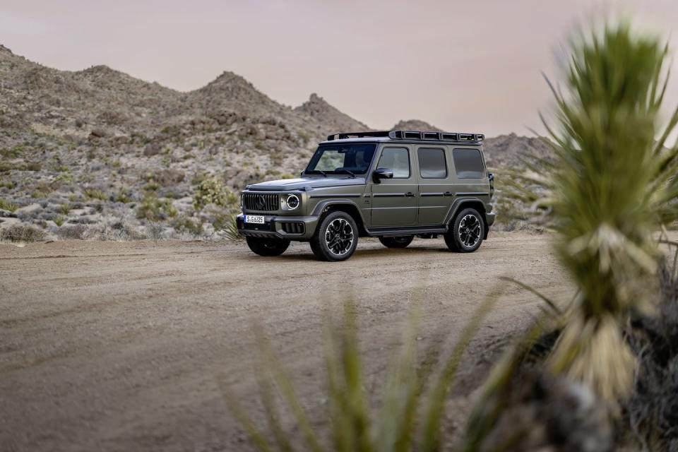 2025 mercedes amg g63 press images