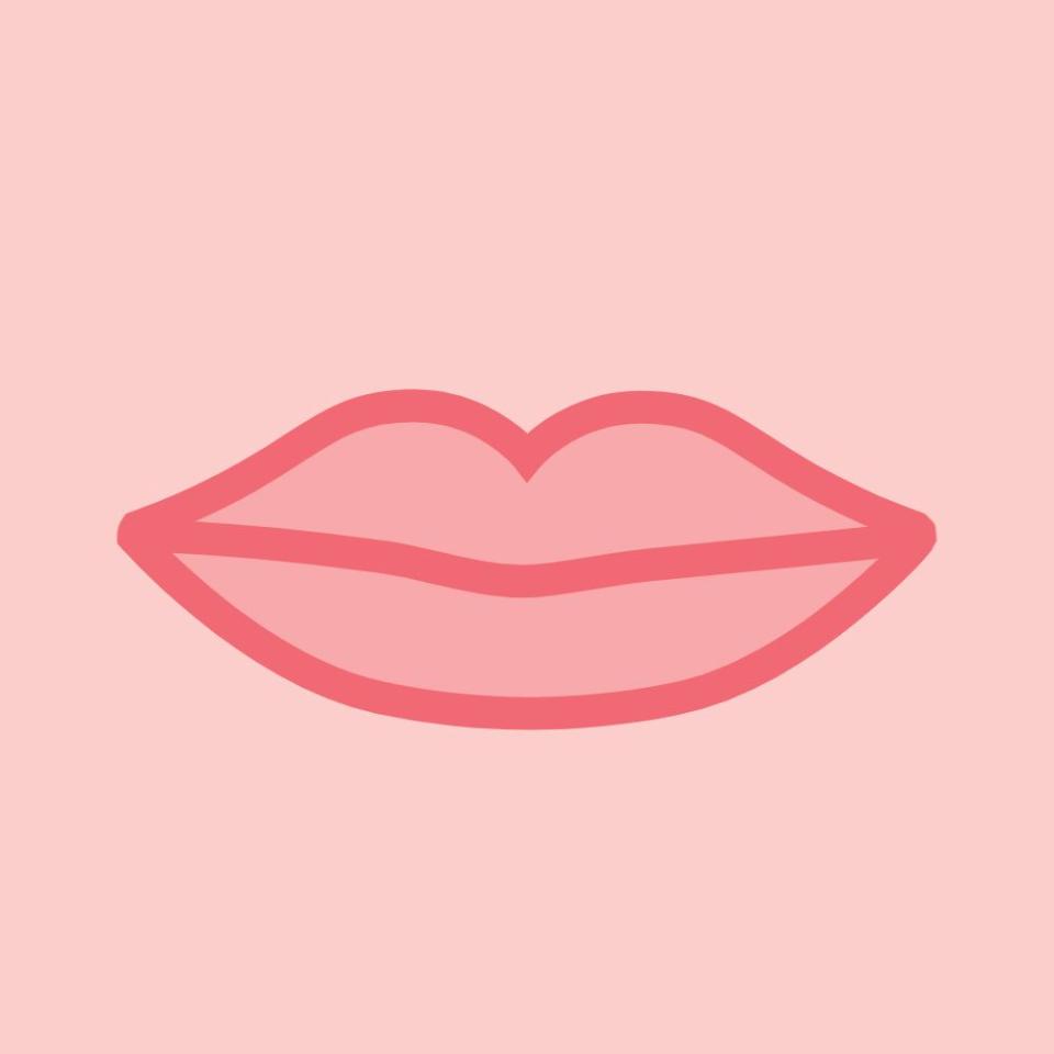 15) Use lip liner to create the illusion of fuller lips.