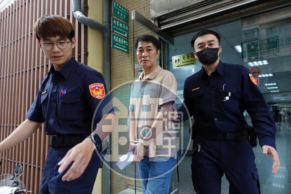 因假釋分數灌水獲縱放的吳哲銘2日遭拘提至新北地檢後向法官聲請提審遭駁回，隨即入獄。