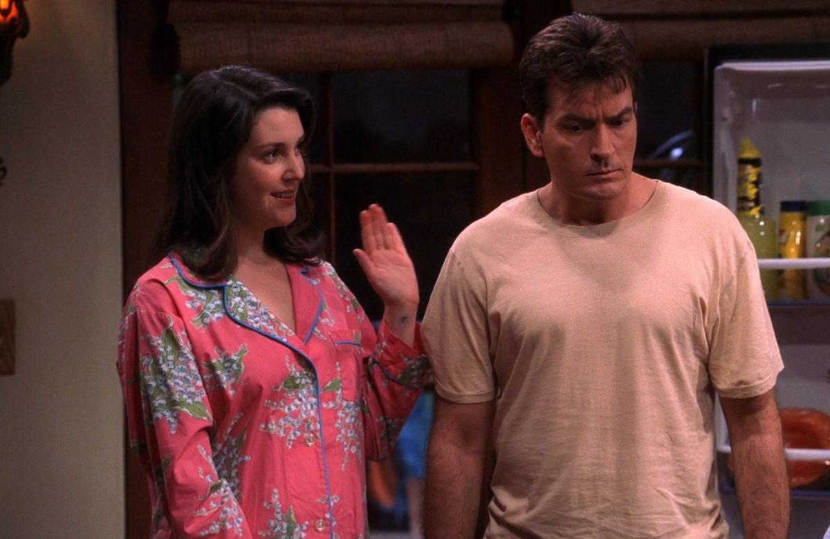 Melanie Lynskey Would Do Two and a Half Men Reboot Now That Co-Star Charlie Sheen Is in a Good Place After Mental Health Crisis