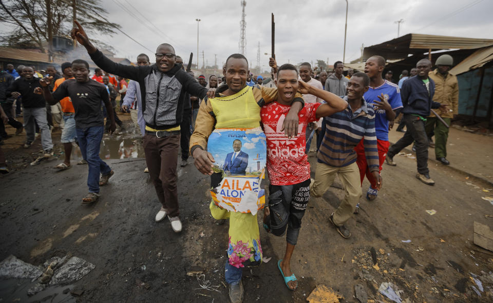 Opposition protesters clash with riot police in Kenya