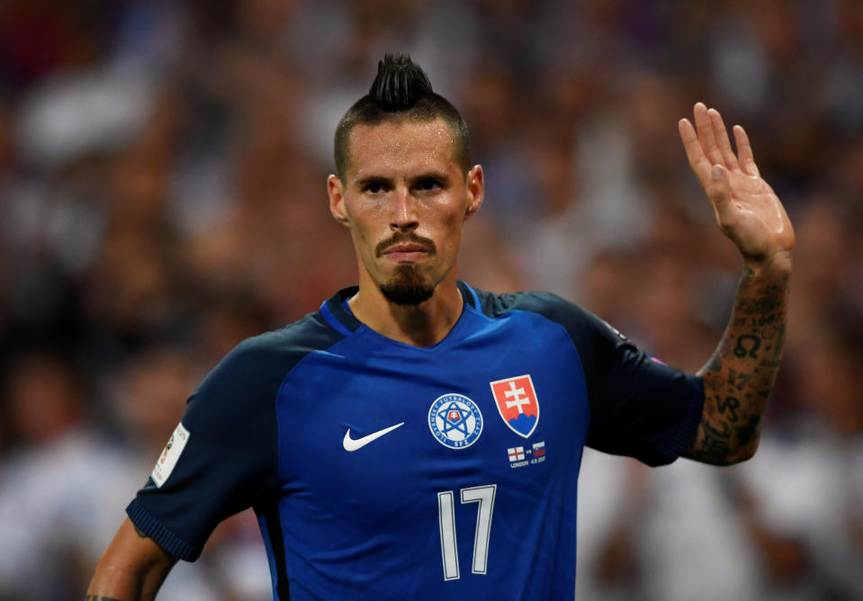 <p>Soccer Football – 2018 World Cup Qualifications – Europe – England vs Slovakia – London, Britain – September 4, 2017 Slovakia’s Marek Hamsik acknowledges the crowd as he is substituted REUTERS/Dylan Martinez </p>