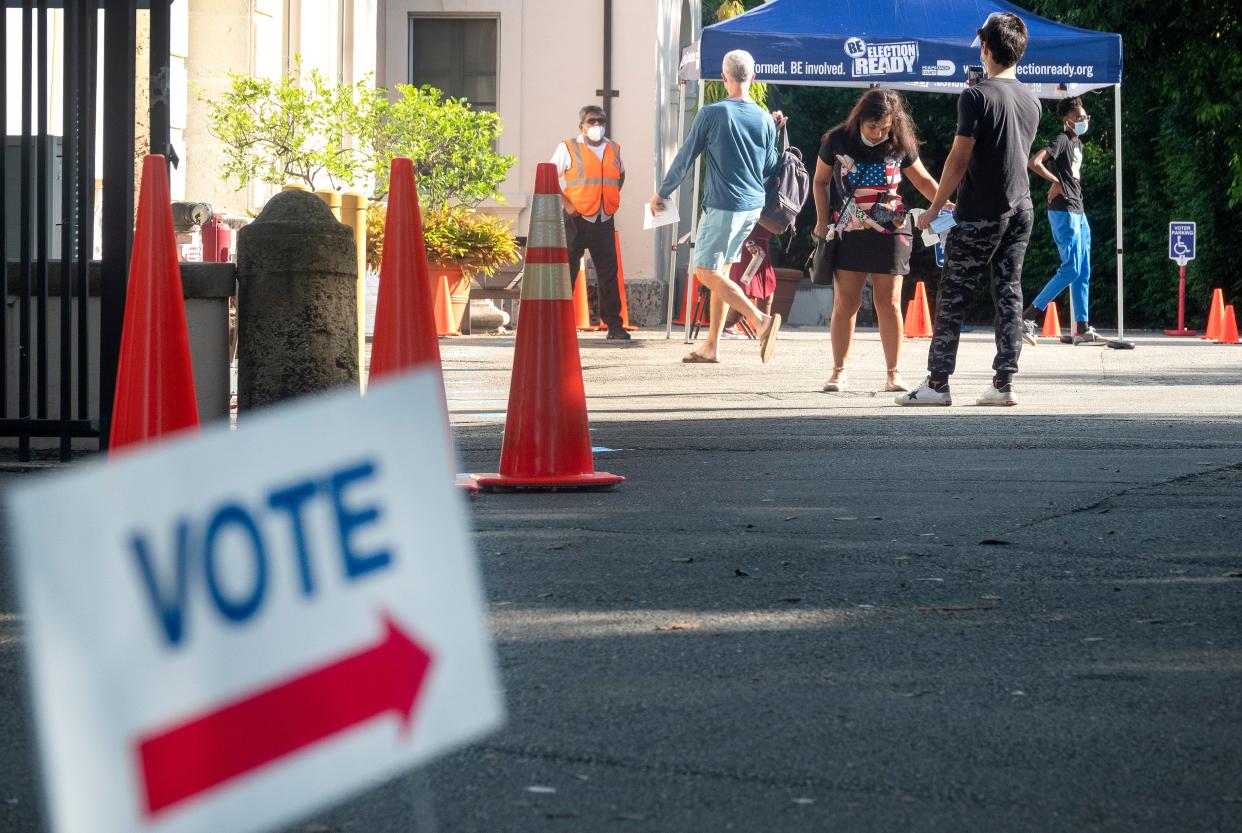 A polling station in Florida (EPA)