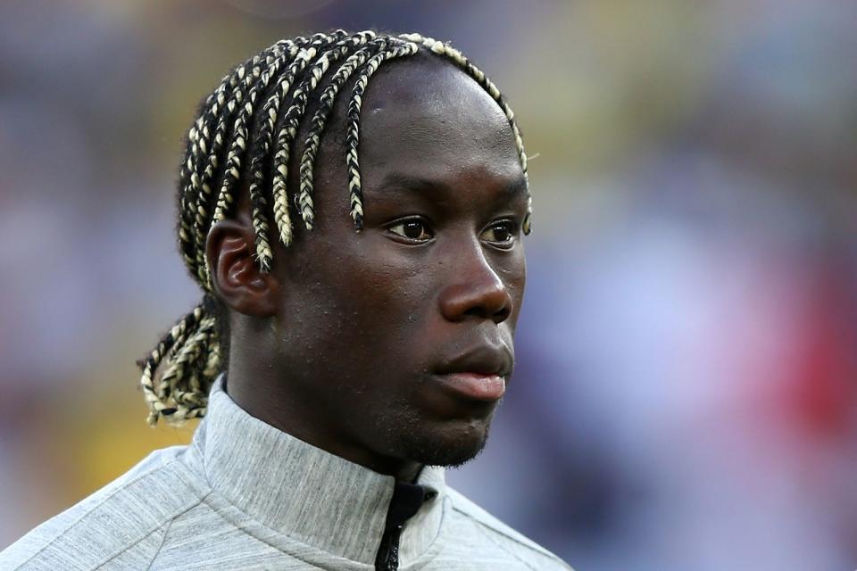 <p>Beim Thema Pasta nicht weit ist der Look, den Frankreichs Außenverteidiger Bacary Sagna zur WM 2014 brachte. Mehr Fusilli als Spaghetti - aber auch hier: garantiert al dente! (Bild: Jamie Squire/Getty Images)</p> 