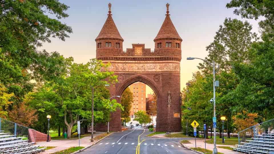 Soldiers and Sailors Memorial Arch in Hartford, Connecticut, USA commemorating the Civil War.