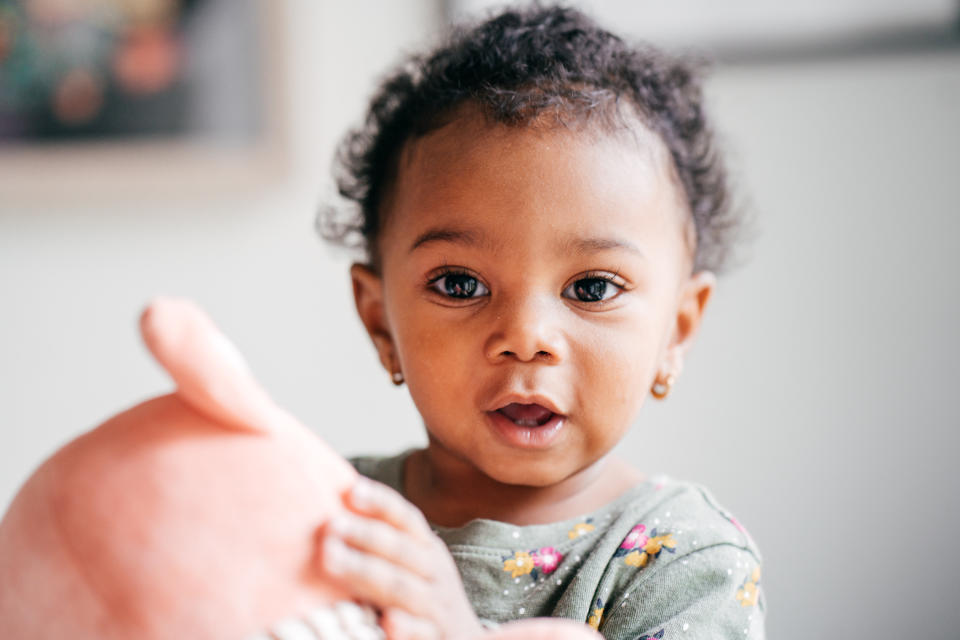 Short names with one or two syllables are trending on Nameberry's charts.  (Photo: kate_sept2004 via Getty Images)