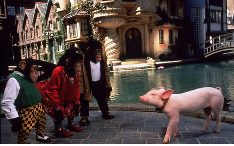 Babe: Pig In The City, liberally represents primates - Credit: Film Stills