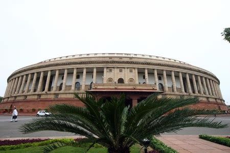 A view of the Indian parliament building is seen in New Delhi July 21, 2008. REUTERS/B Mathur/Files