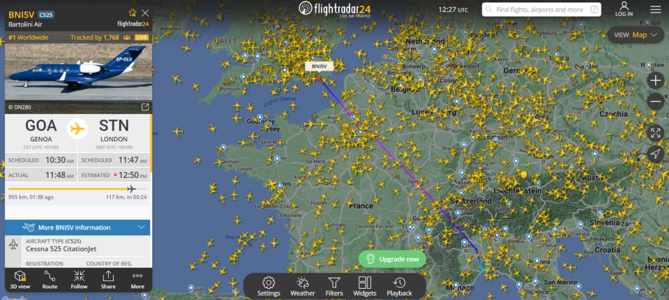 Hundreds of fans tracked what appeared to be Radu Dragusin's flight into London on Wednesday (FlightRadar24)