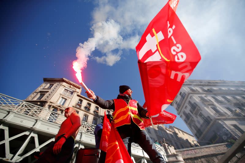 Second nationwide strike in France against pensions reform plans