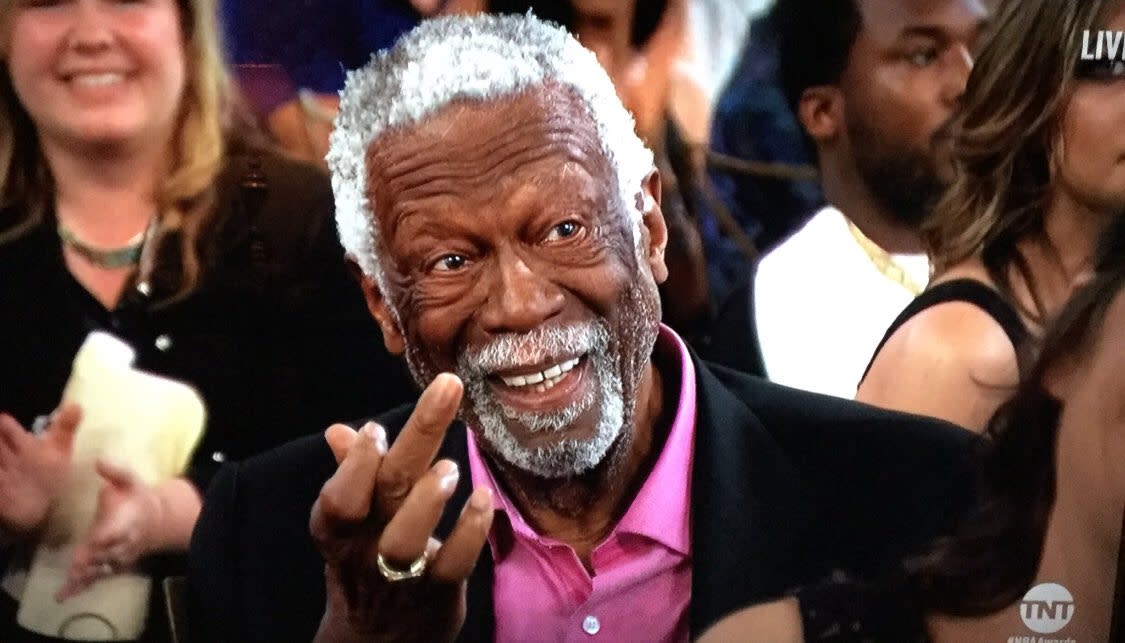 NBA legend Bill Russell flipped off Charles Barkley on live television during the NBA Awards on Monday night. (Twitter/TheBillRussell)