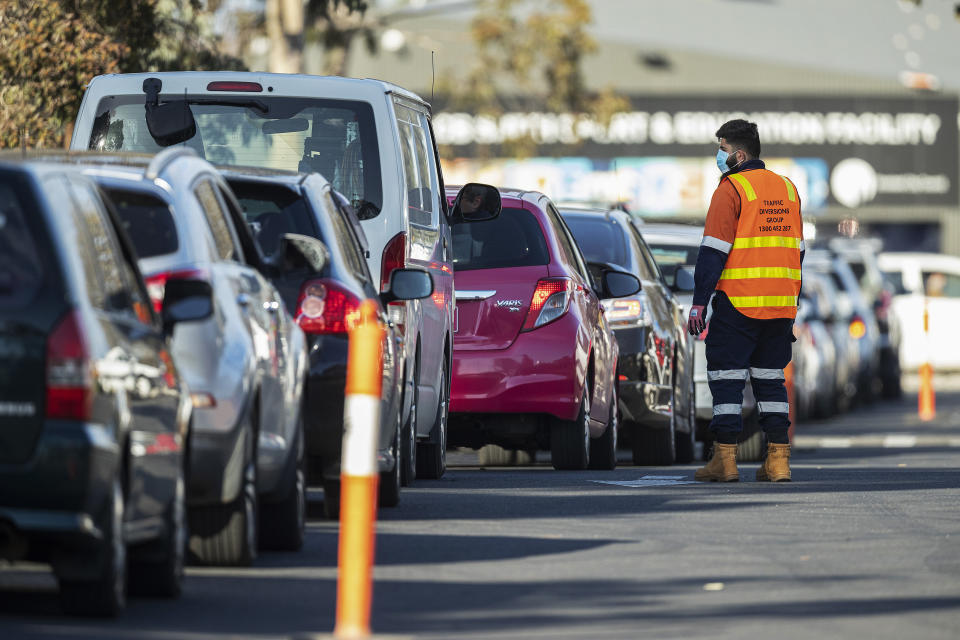 A huge queue at a COVID-19 test site in Melbourne on Wednesday. Source: Getty Images