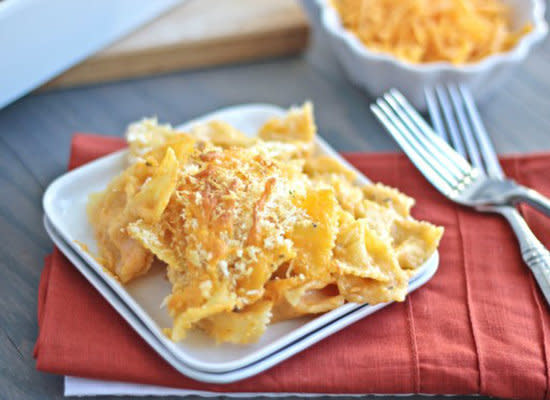 <strong>Get the <a href="http://www.bakeyourday.net/creamy-sriracha-pasta-bake/">Creamy Sriracha Pasta Bake recipe</a> by Bake Your Day</strong>