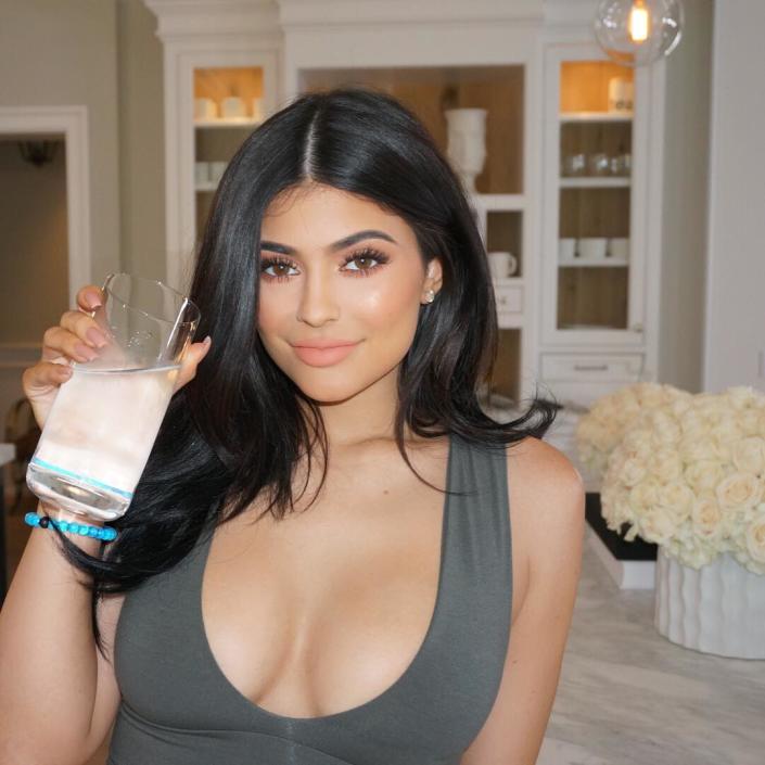 Busty Girlie - Kylie Jenner Puts on a Busty Display, Insists She Didn't Get a Boob Job